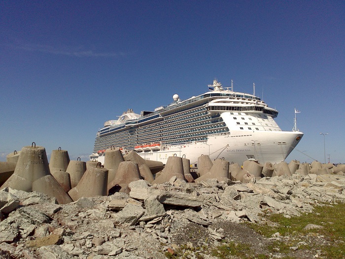 Regal Princess в порту Таллина