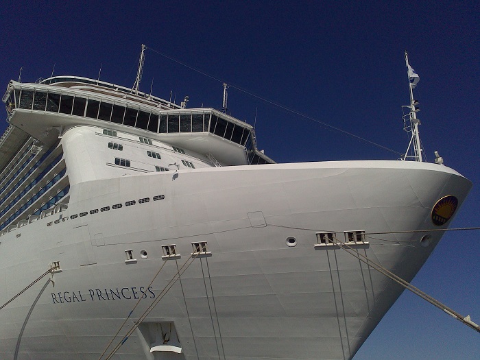 Regal Princess, нос корабля