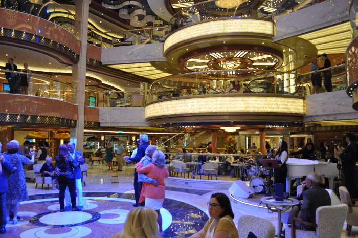 Атриум - сердце лайнера